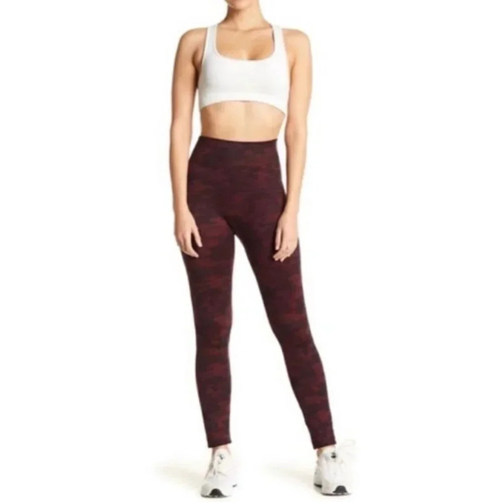 SPANX Leggings Women’s 2X Look At Me Now Camo Red